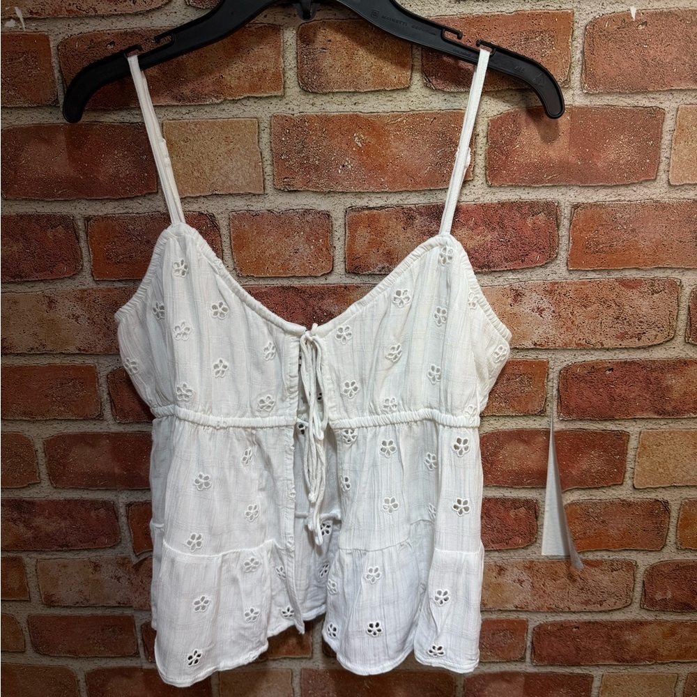 America Eagle Women's White Eyelet Tie-Front festival cowgirl Camisole Top